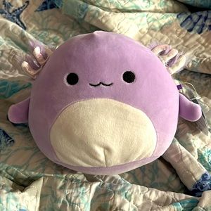 Monica axolotl squishmallow💜